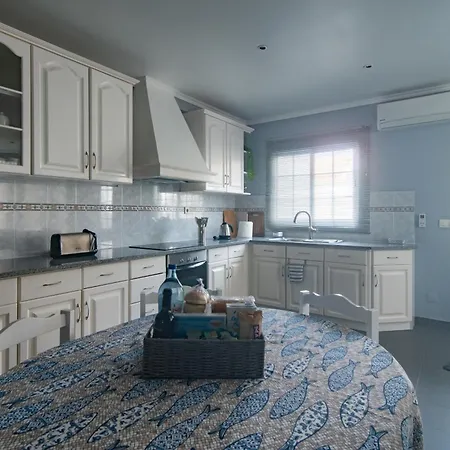 Peaceful Retreat بيت للعطل موستيروس